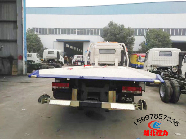 東風大多利卡一拖二清障車（國五）