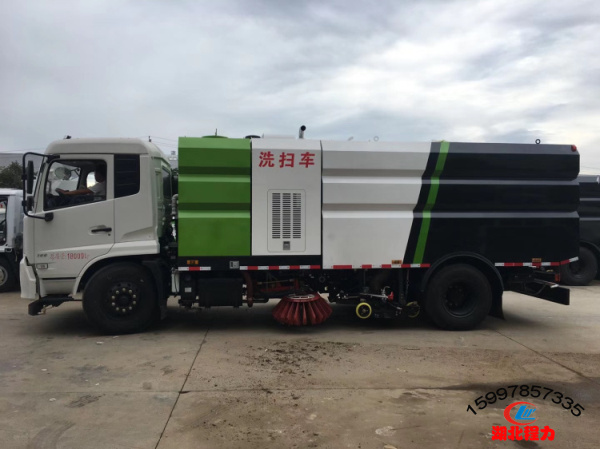 東風(fēng)天錦洗掃車(chē)