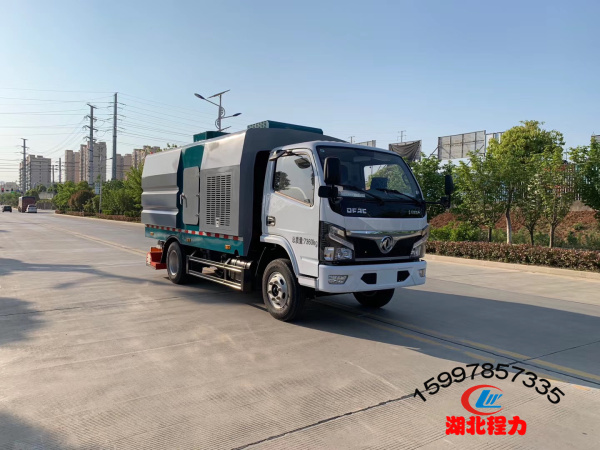 東風小多利卡吸塵車（后置吸盤帶滾掃）
