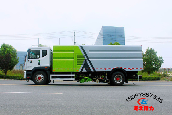 東風D9洗掃車