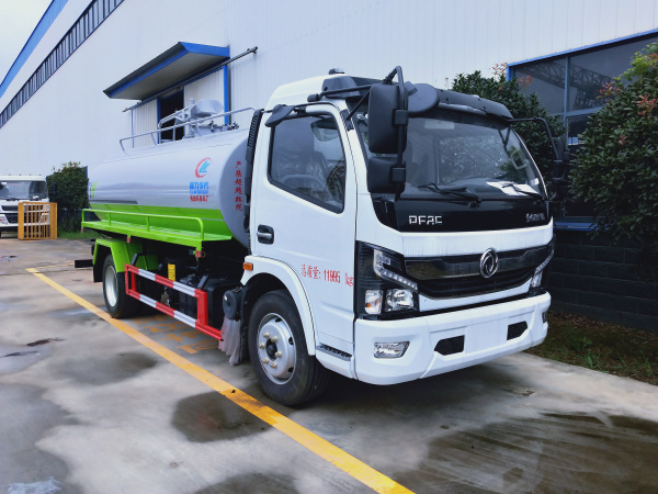 東風(fēng)大多利卡吸糞車8方