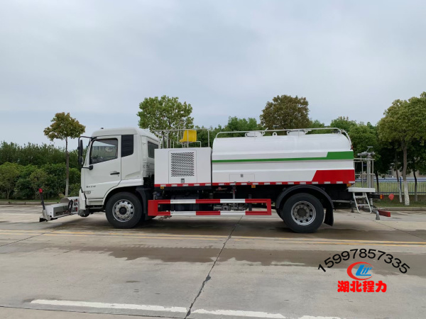 國六東風(fēng)天錦路面清洗車