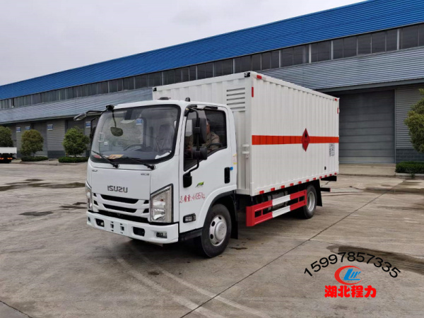 五十鈴2類易燃?xì)怏w廂式運(yùn)輸車