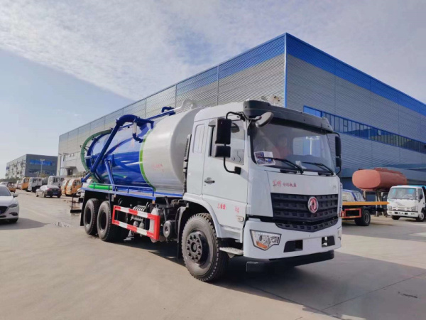 東風專底DV3吸污車18方