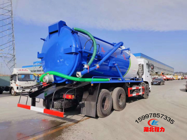 東風專底DV3吸污車18方